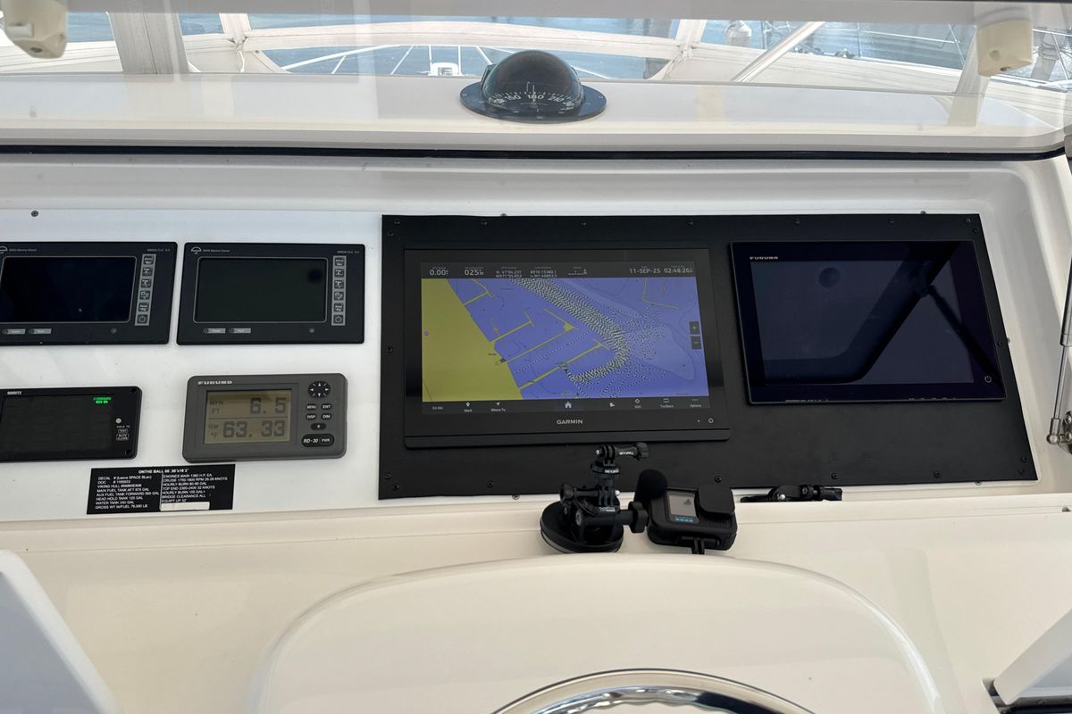 2006 Viking 56 
