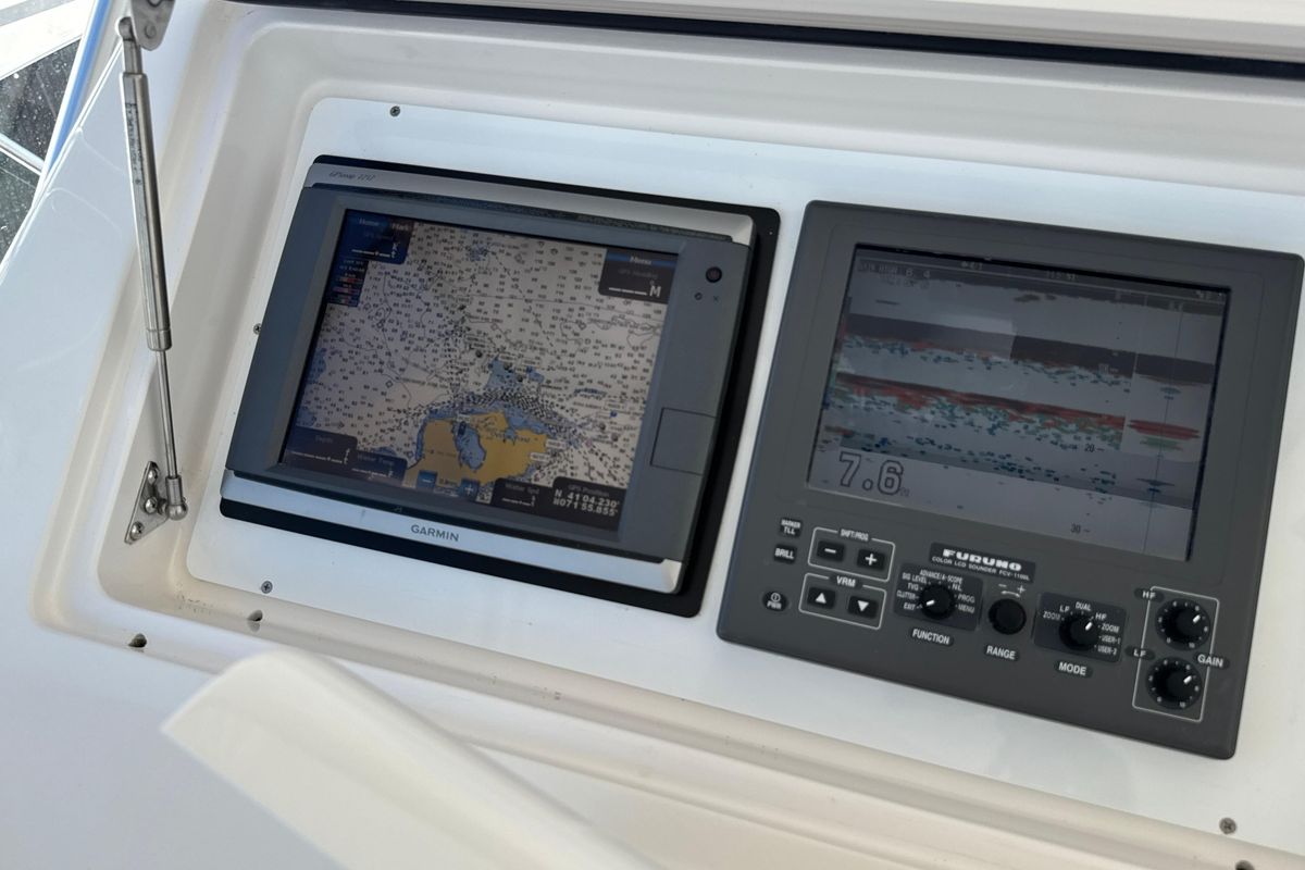 2006 Viking 56 