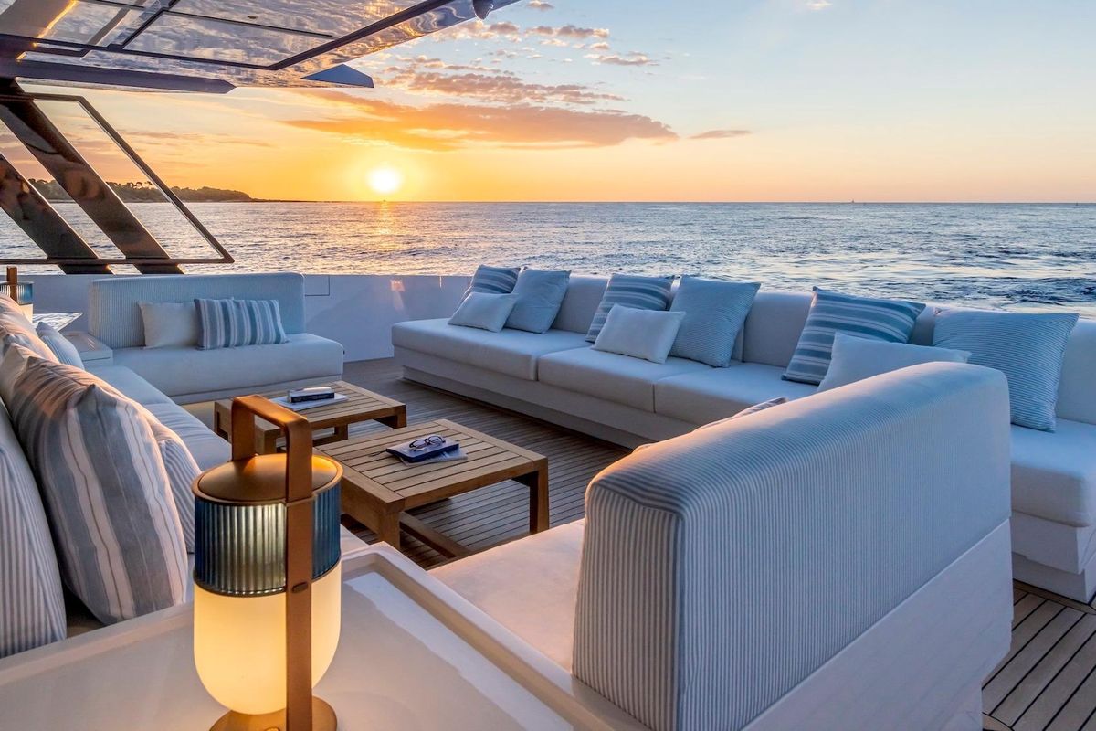 2022 Arcadia Yachts 78 