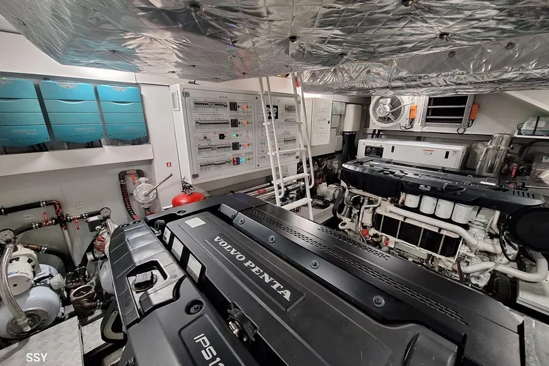 Mabelle Yacht Photos Pics Engine room of 2022 Arcadia Yachts Sherpa 80 XL with Volvo Penta engines.