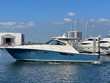 2016 43' Tiara Yachts-4300 Open Tampa, FL, US