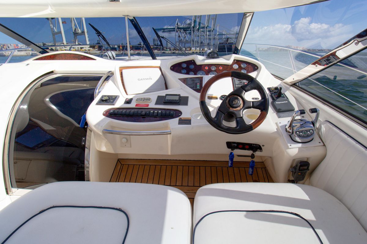 2001 Sunseeker 60 