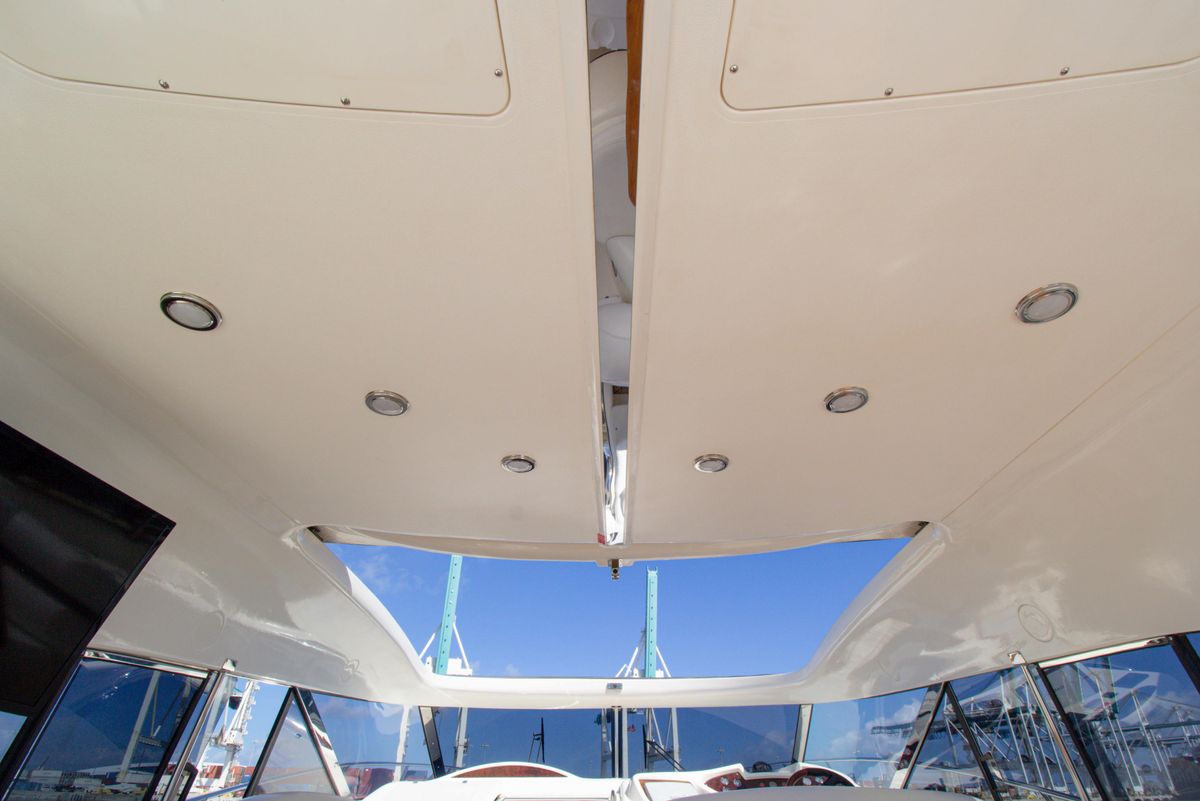 2001 Sunseeker 60 