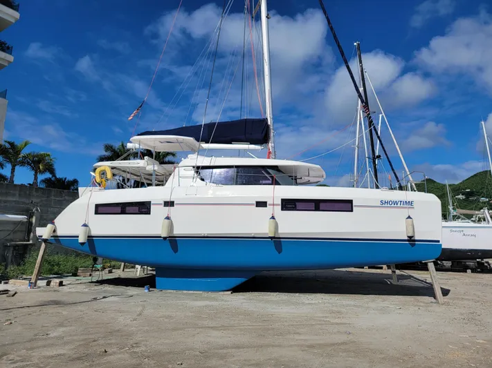 Showtime Yacht Photos Pics 