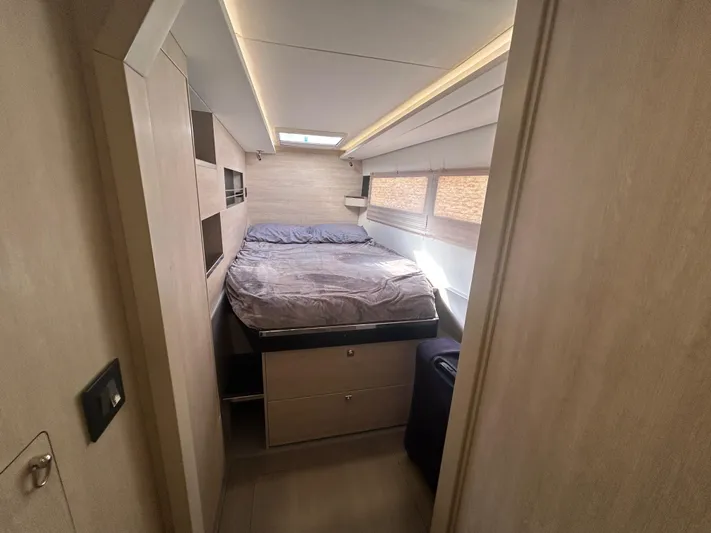 Showtime Yacht Photos Pics 