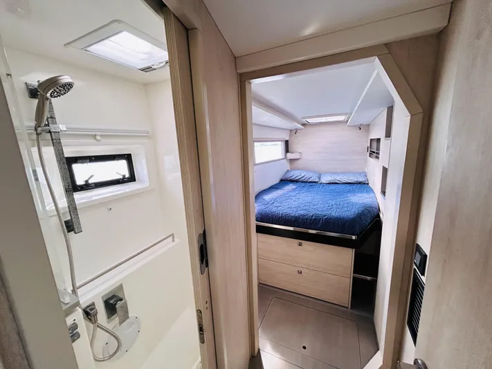 Showtime Yacht Photos Pics 