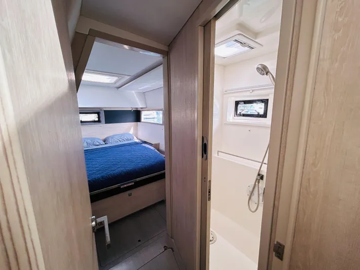 Showtime Yacht Photos Pics 