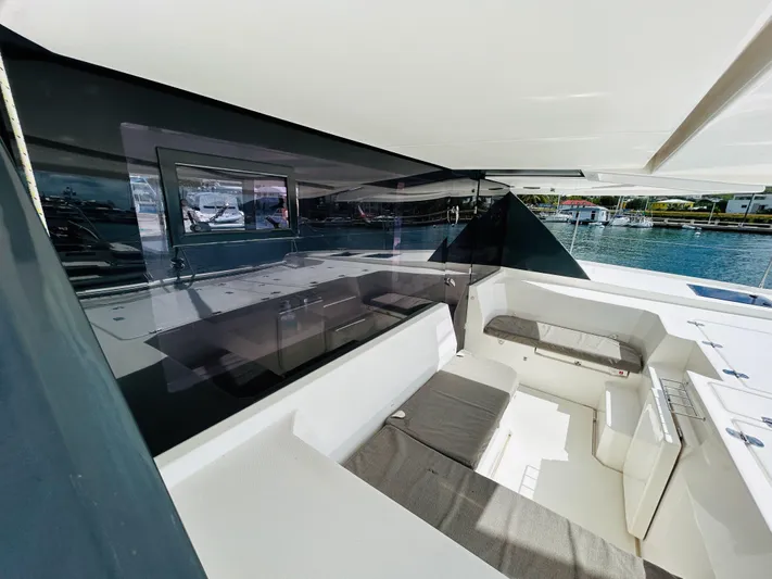 Showtime Yacht Photos Pics 