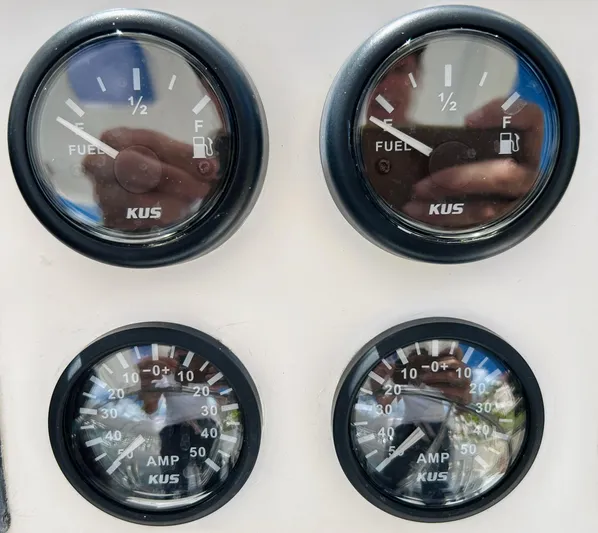 Showtime Yacht Photos Pics 