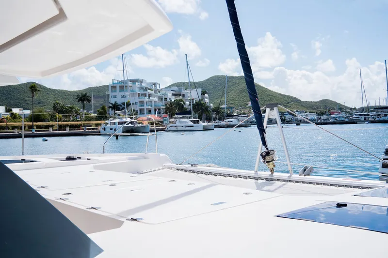 Showtime Yacht Photos Pics 