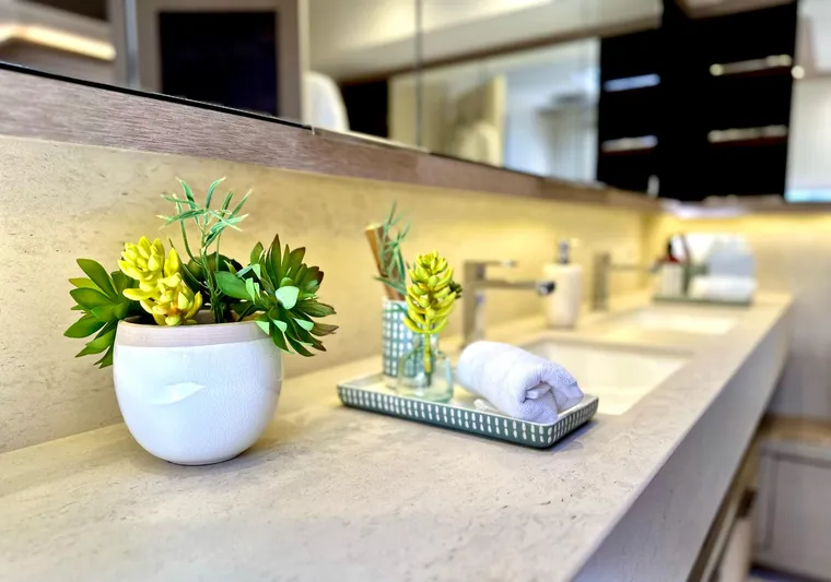 Twin Flame Yacht Photos Pics Luxurious Lagoon Seventy 7 yacht bathroom with elegant decor and modern fixtures, 2020 model.