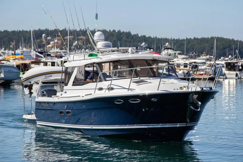  Yacht Photos Pics Manufacturer Provided Image