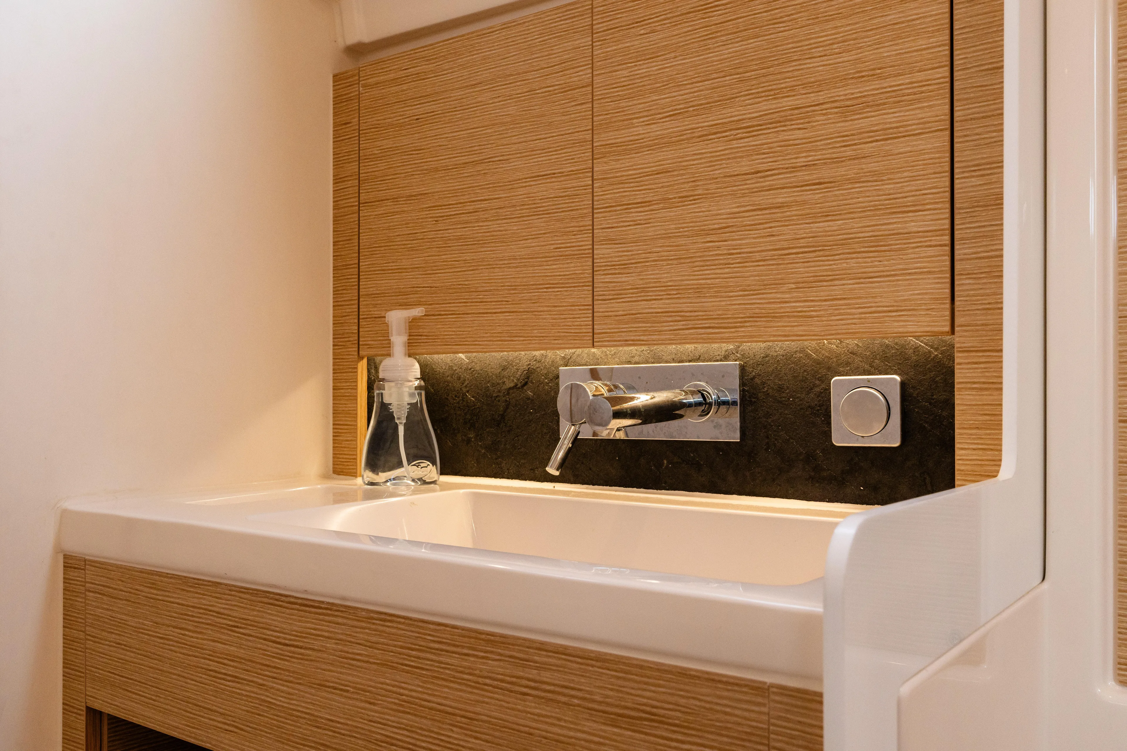 The Siren's Song Yacht Photos Pics 