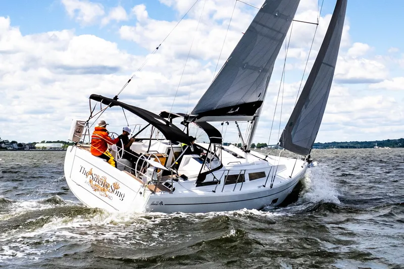 The Siren's Song Yacht Photos Pics 