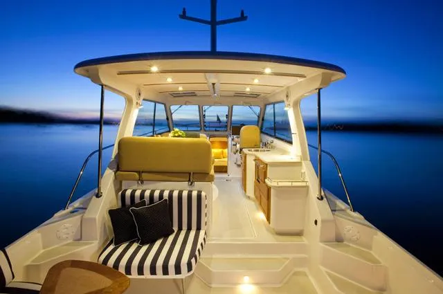 Grand Cove Yacht Photos Pics Manufacturer Provided Image