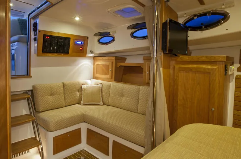 Grand Cove Yacht Photos Pics Manufacturer Provided Image