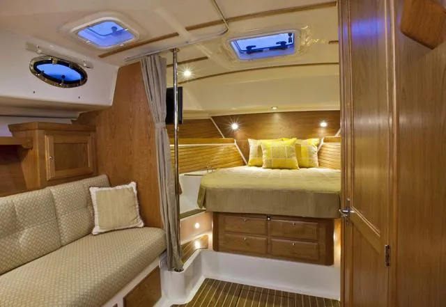 Grand Cove Yacht Photos Pics Manufacturer Provided Image