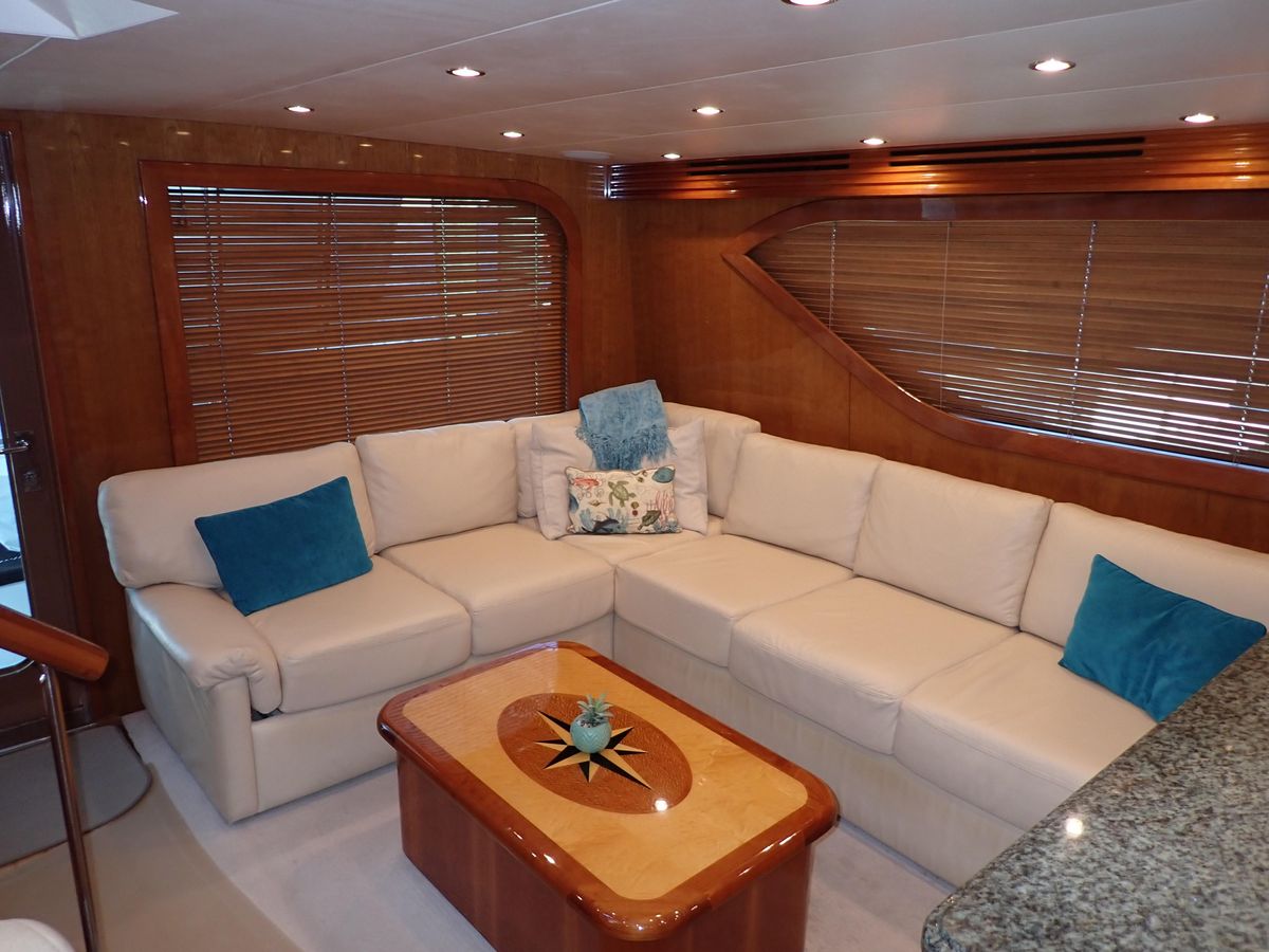 2005 Hatteras 60 