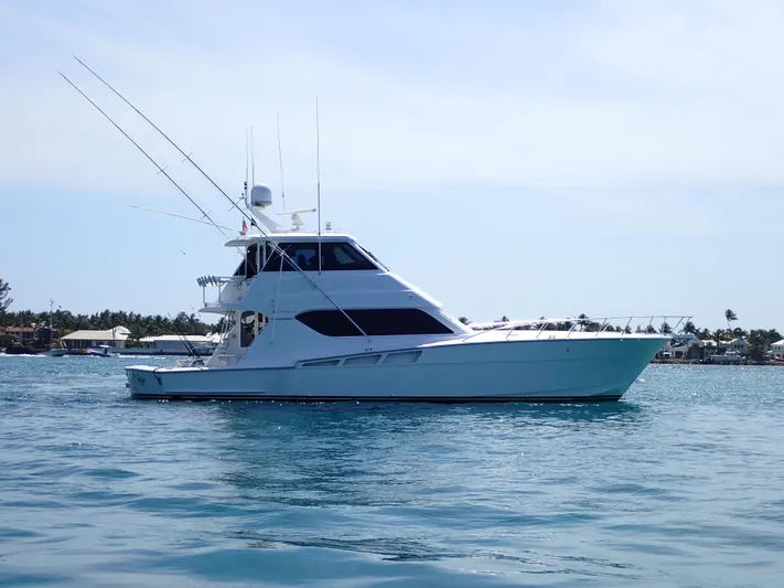 Something Fishy Yacht Photos Pics Hatteras 60 SOMETHING FISHY - Starboard Profile