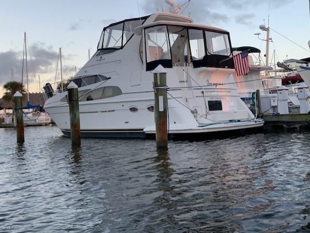 2005 Carver 396 Motor Yacht