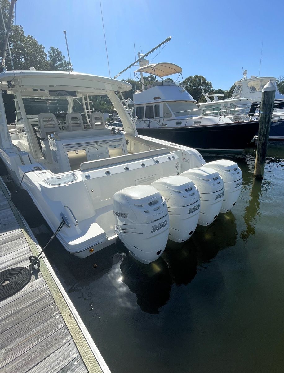 2019 Boston Whaler 42 