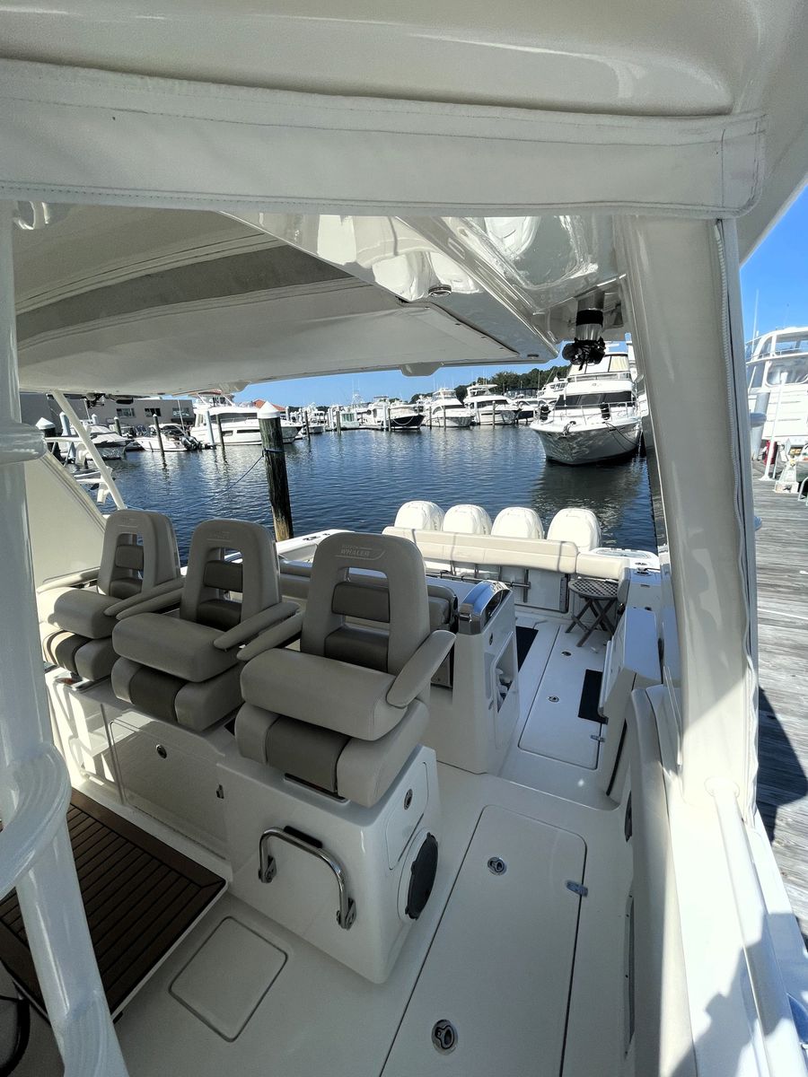 2019 Boston Whaler 42 