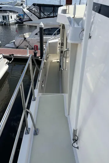 Papa Whiskey Yacht Photos Pics 