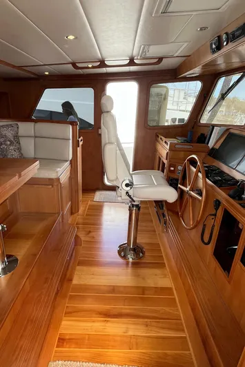 Papa Whiskey Yacht Photos Pics 