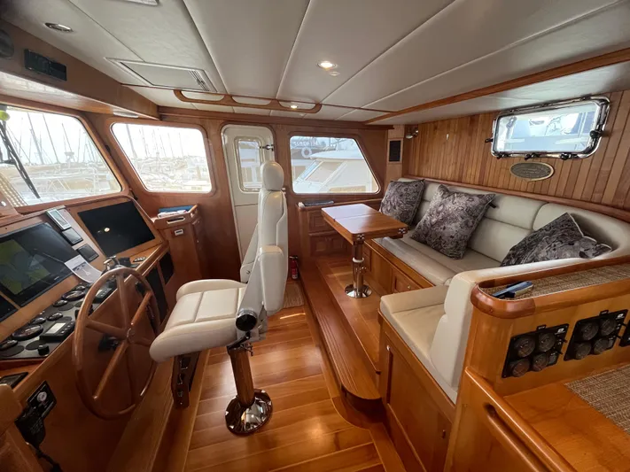 Papa Whiskey Yacht Photos Pics 