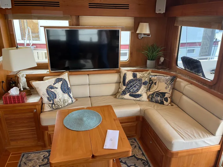 Papa Whiskey Yacht Photos Pics 