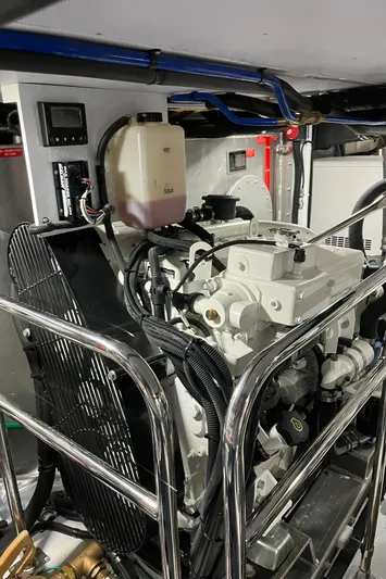 Papa Whiskey Yacht Photos Pics 