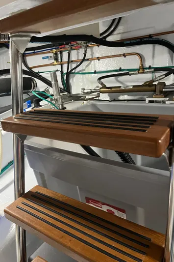 Papa Whiskey Yacht Photos Pics 