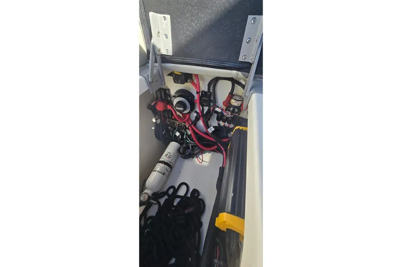  Yacht Photos Pics 2023 Sea Ray SDX 270 Outboard electrical compartment with wiring and components.