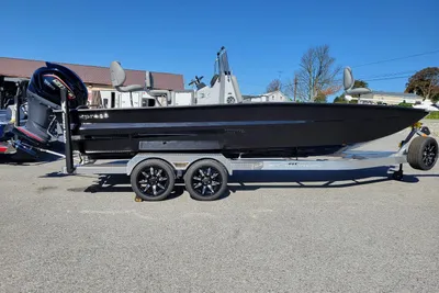 Xpress X23B Bay Lounge