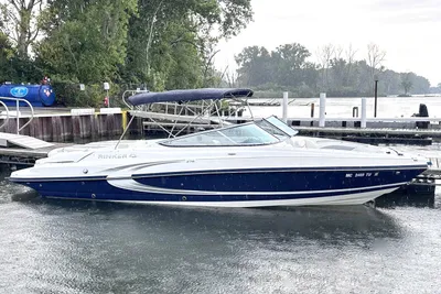 Rinker 276 Captiva Bowrider