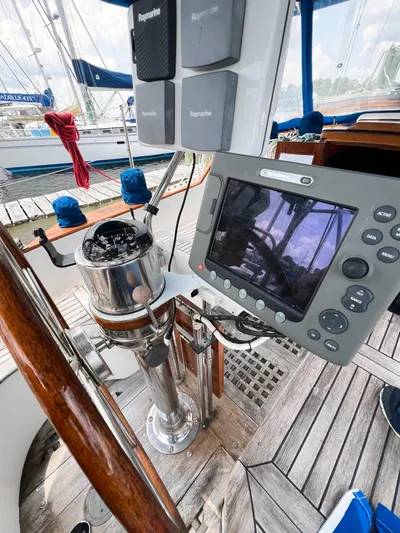 Della Therese Yacht Photos Pics Cockpit of 1986 Tayana Vancouver 42 sailboat with navigation equipment and compass.