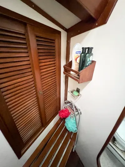 Della Therese Yacht Photos Pics 