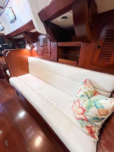 Della Therese Yacht Photos Pics 