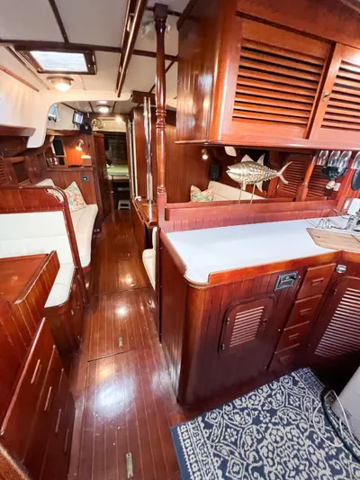 Della Therese Yacht Photos Pics 