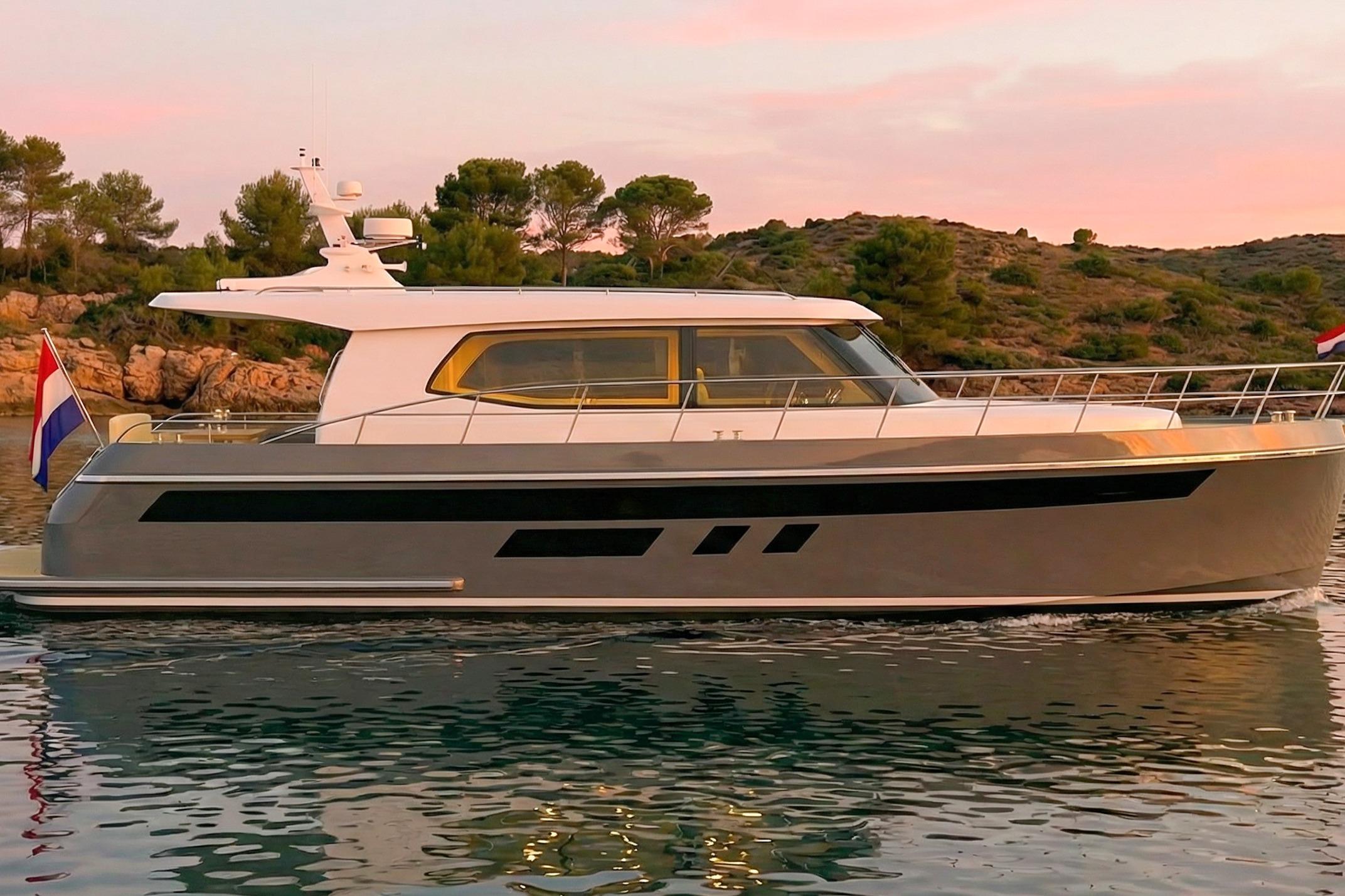 2027 Vri-Jon Contessa 50 OCS