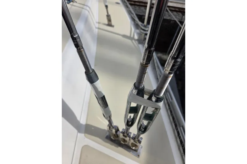 Callahan Yacht Photos Pics Rigging details on a 2000 Ta Shing Taswell 44 All Season sailboat.