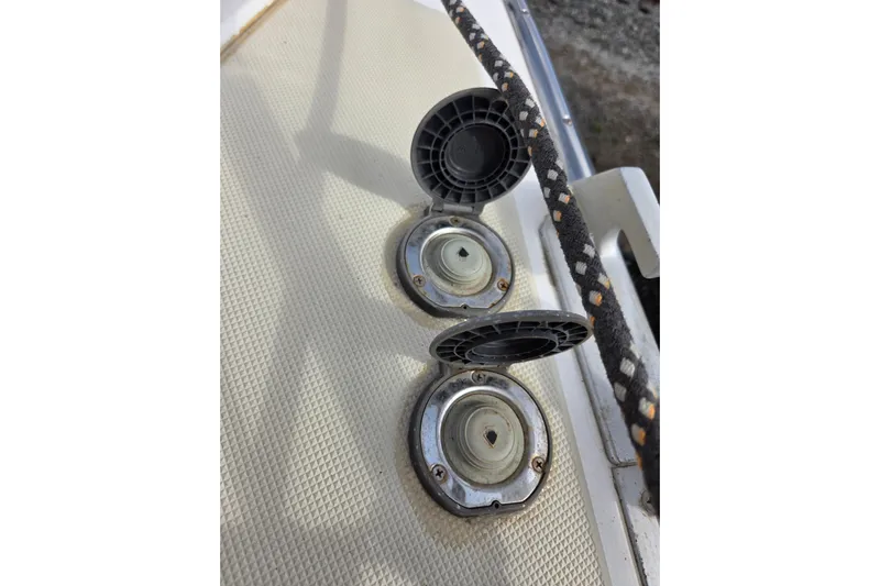 Callahan Yacht Photos Pics Deck fittings on a 2000 Ta Shing Taswell 44 All Season yacht.