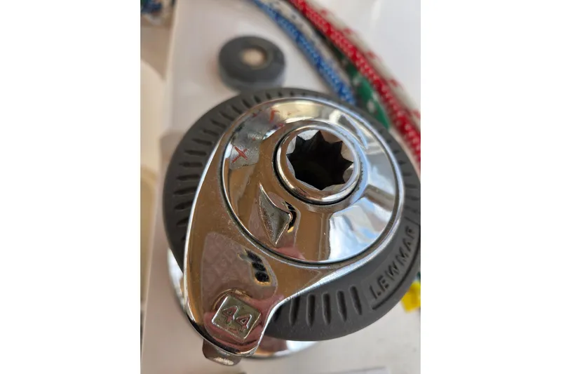 Callahan Yacht Photos Pics Close-up of a Lewmar winch on a 2000 Ta Shing Taswell 44 All Season yacht.