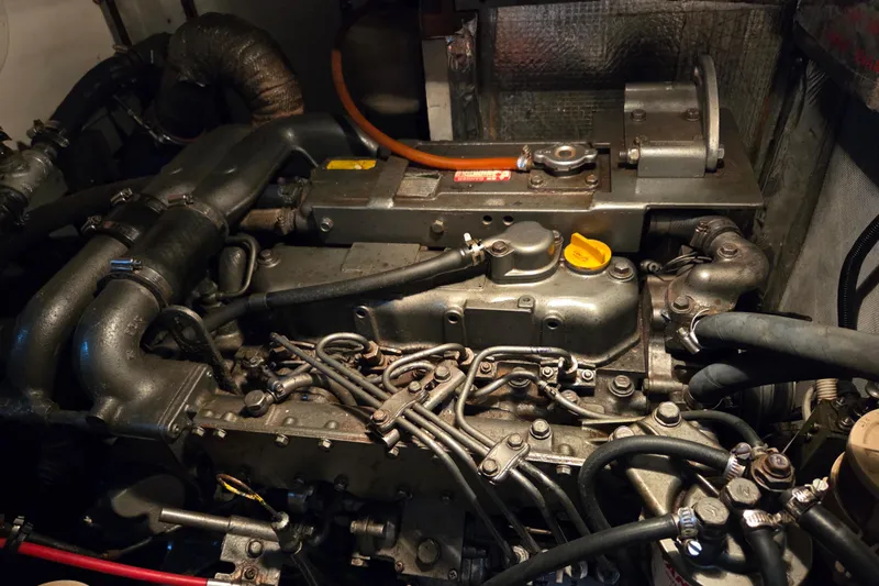 Callahan Yacht Photos Pics Engine compartment of a 2000 Ta Shing Taswell 44 All Season yacht.