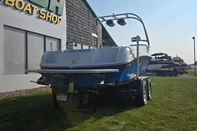 Nautique Crossover 211