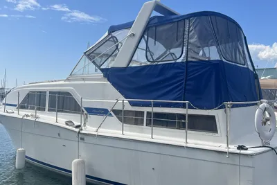 Chris-Craft 350 Catalina