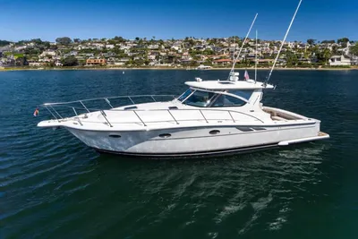 Tiara Yachts 3800