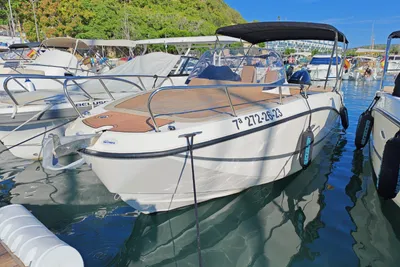 2023 Quicksilver Activ 755 Sundeck