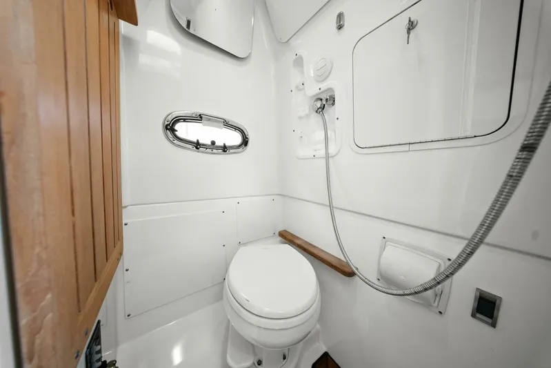 Lima Kilo Yacht Photos Pics 2019 Boston Whaler 380 Outrage 'Lima Kilo' - Head