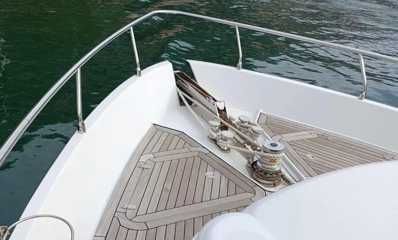  Yacht Photos Pics PERSHING 76 2005 OPEN YACHT